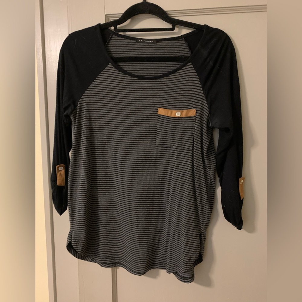 Black striped quarter sleeve top